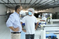 Production des masques chirurgicaux de type 2 à Tan Rouge