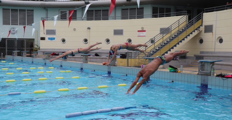 L'équipe de France féminine de triathlon en stage à Saint-Paul